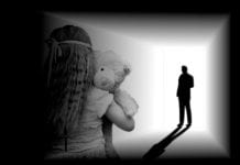 Seksualne niewolnice z misiem pod poduszką