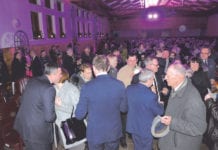 Kilkaset osób na spotkaniu opłatkowym