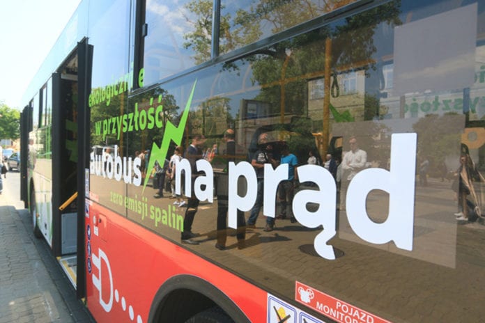 swidnik autobus na prad 82j45 LK copy