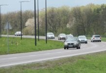 Zwierzyna pędzi pod koła