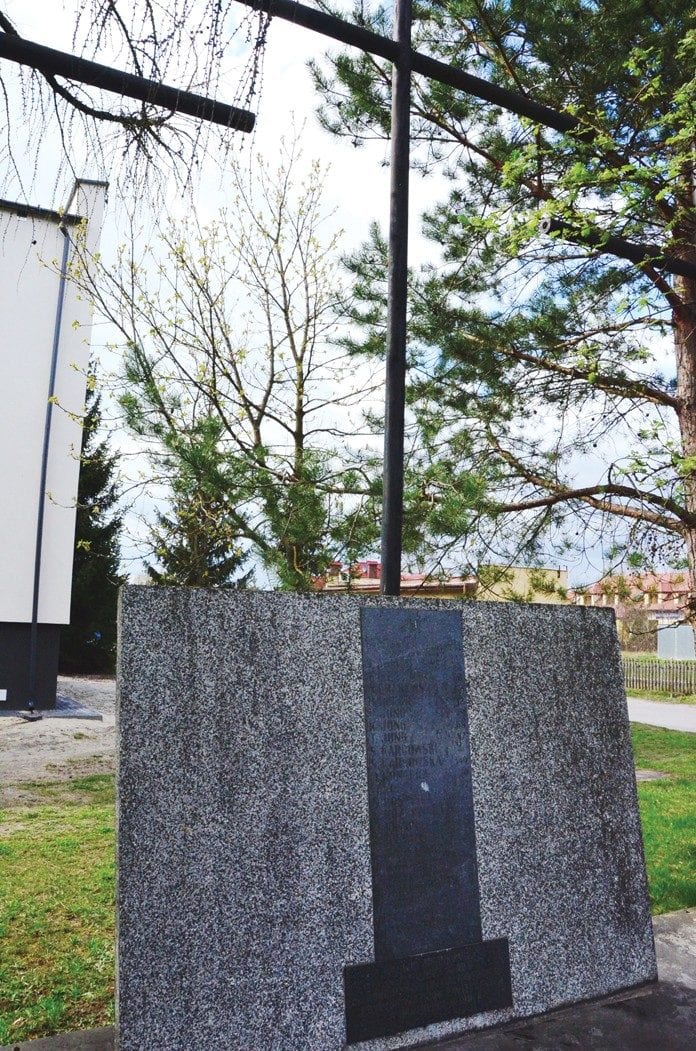 urszulin pomnik (2) copy