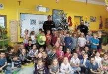 Mundurowi w szkołach i przedszkolach