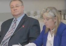 Zabłysnęła przed kamerą