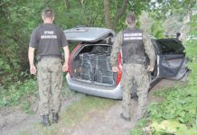 Kombi wypełnione kontrabandą