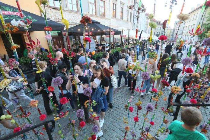 I-wszystko-to-w-jedna-noc-STR-2-(16)