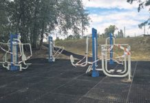 Rońsko bogatsze o plac zabaw i siłownię