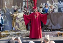 Żywy obraz na placu Litewskim