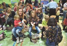 Mikołajki w Fajsławicach – zabawa i udane przedstawienie