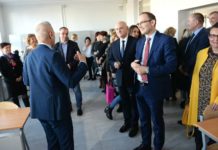 Kosmiczne pracownie w ZS w Piaskach