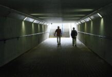 Do ratusza w gumowcach