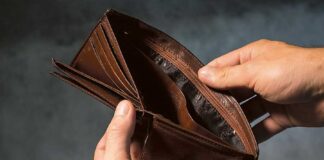 Wzięła dla oszustów dwa kredyty