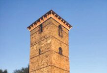 Światła na wieżę