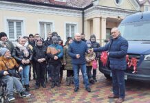 Na zajęcia nowym busem