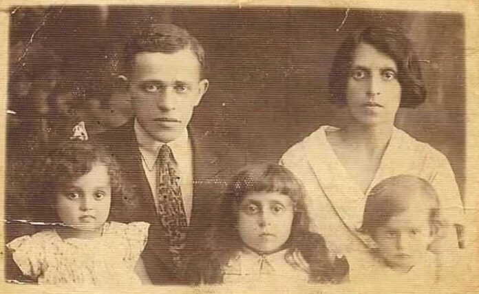 Mastbaum-Family-(2)-1