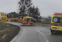 Pijany wpadł do rowu. Jechał z 9-letnią córką