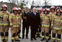 Wicepremier przekazał wóz