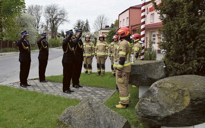 279310118_319667533622392_7