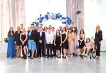 Bal pierwszych absolwentów Arki