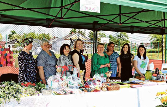 286923289_545783660254272_7