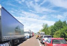 Gigantyczna kolejka przed granicą