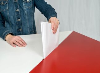 Rozstrzygnięcia także w regionach i powiatach