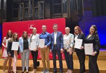 Stypendia Marszałka dla studentów. Wśród nagrodzonych aż 13 żaków z PANS