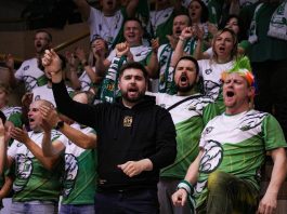 Prezydent wraca do hali