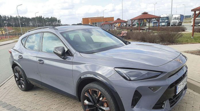 Cupra Formentor VZ 1.5 e-Hybrid 272 KM