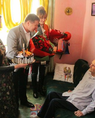 Pan porucznik skończył 100 lat