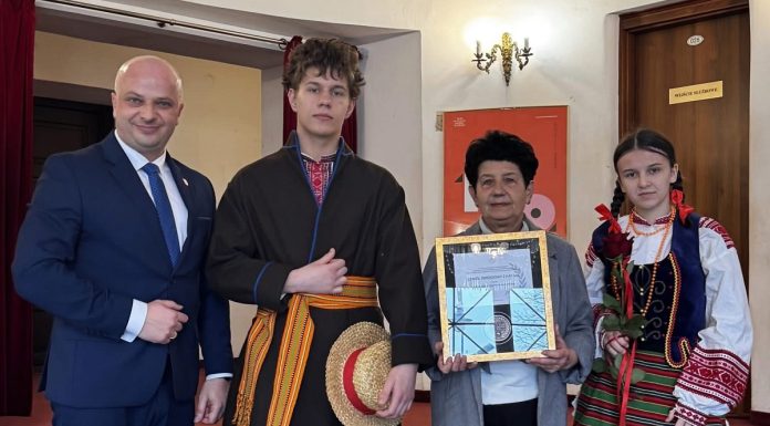 Cenny laur dla zespołu z Hańska