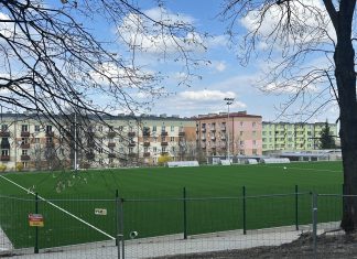 Płyta gotowa, balon jesienią