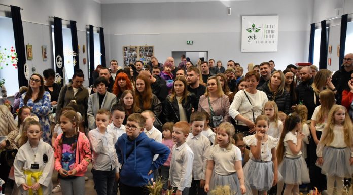 Palmy, pisanki i świąteczny klimat